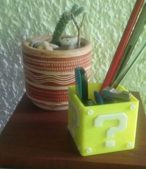 caja_mario_amarillo_04 caja con simbolo mario bros